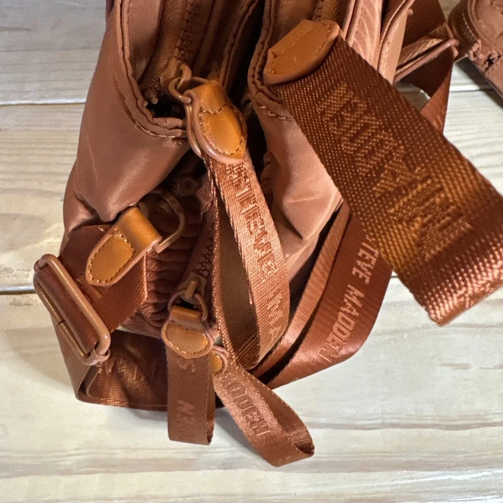 Steve Madden Bbondi Puffer Bag. Excellent Condition